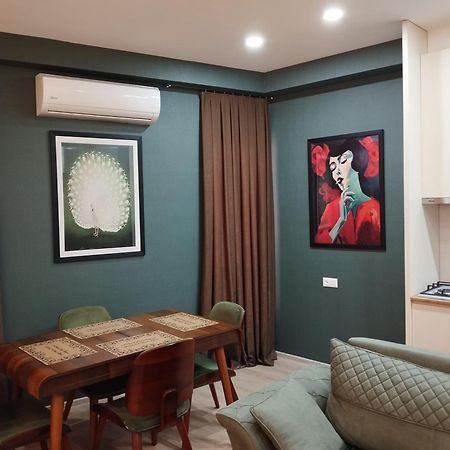 House Number 1 In Kutaisi 아파트 외부 사진