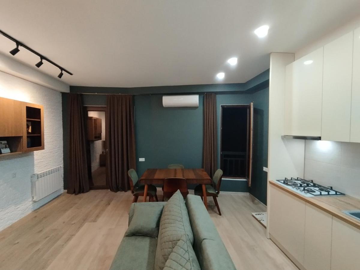 House Number 1 In Kutaisi 아파트 외부 사진
